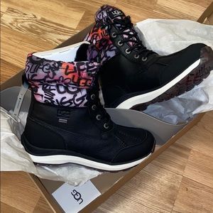 Woman’s Ugg Adirondack Boot III Graffiti